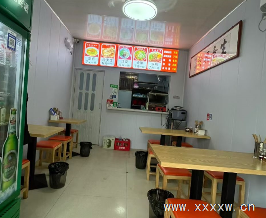 萧县凤山花园临街餐饮铺转让 60㎡转让费 0.5 万月租 1000
